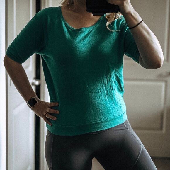 Forever 21 Kelly Green Raglan Half Sleeve Perforated Scoop Sweater Top Size M - Picture 3 of 5